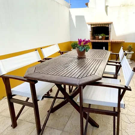 Santos & Belos Casa de Férias Nazaré